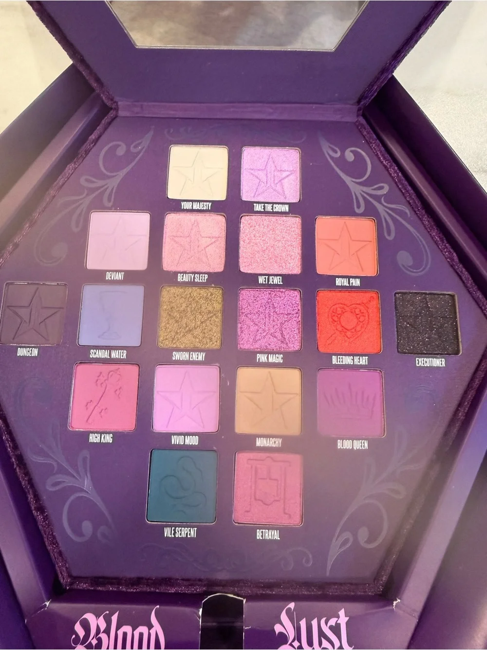 Jeffree Star Blood Lust Eyeshadow Palette - Purple & Gold